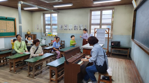 1caefe3ed02a81cd563cd3929ce0f01a_1759160