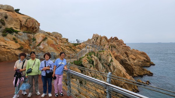 1caefe3ed02a81cd563cd3929ce0f01a_1759160