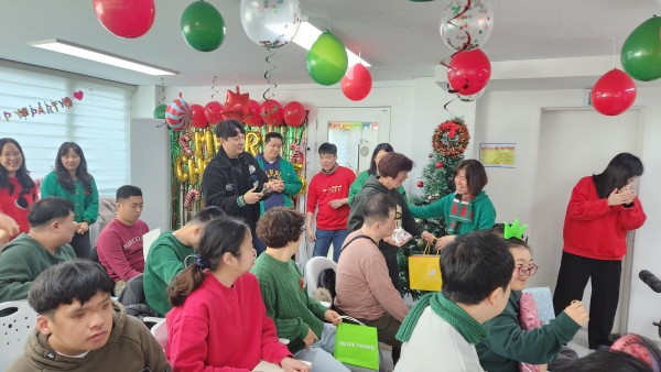 5b5ce5f4873a92870be6000e69933e4d_1767102